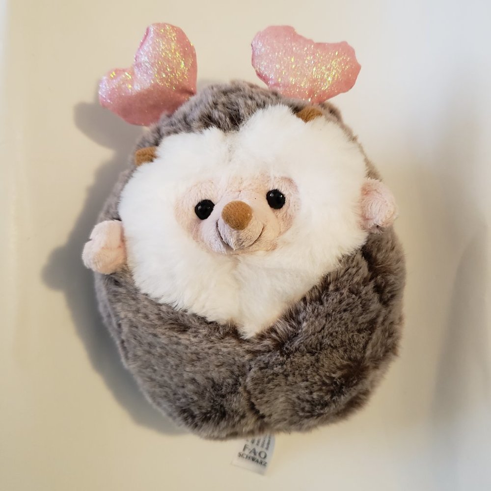 FAO SCHWARZ 6" Hedgehog Plush with Heart Boppers Pink Sparkly Hearts EUC